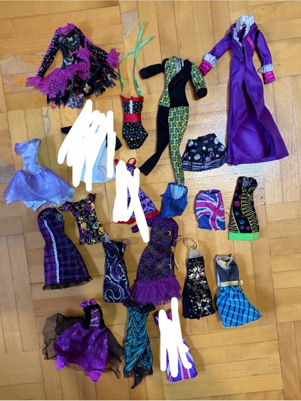 monster high dolls dresses and clothes lot